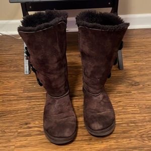 brown uggs